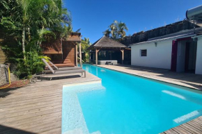 Villa du Débarcadère piscine et spa à 5 min du la lagoon de Saint-Gilles pour 10 personnes